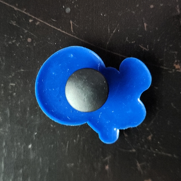 💥 5/$15 Croc Charm - Picture 2 of 2